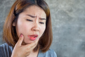 Cheilitis/cheilosis signs and symptoms